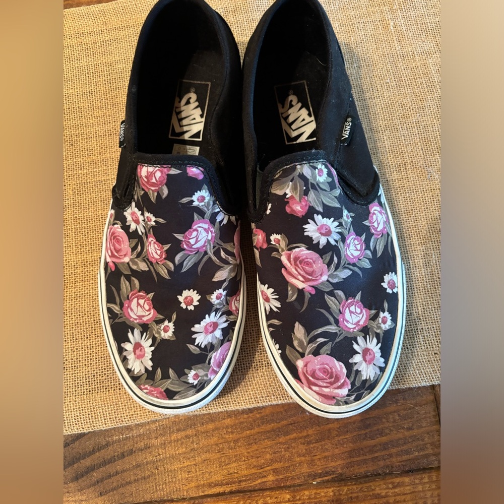 Women’s Floral Vans, size 8.5